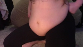 Chubby Bae 2020-01-20 Belly in leggings 1080p