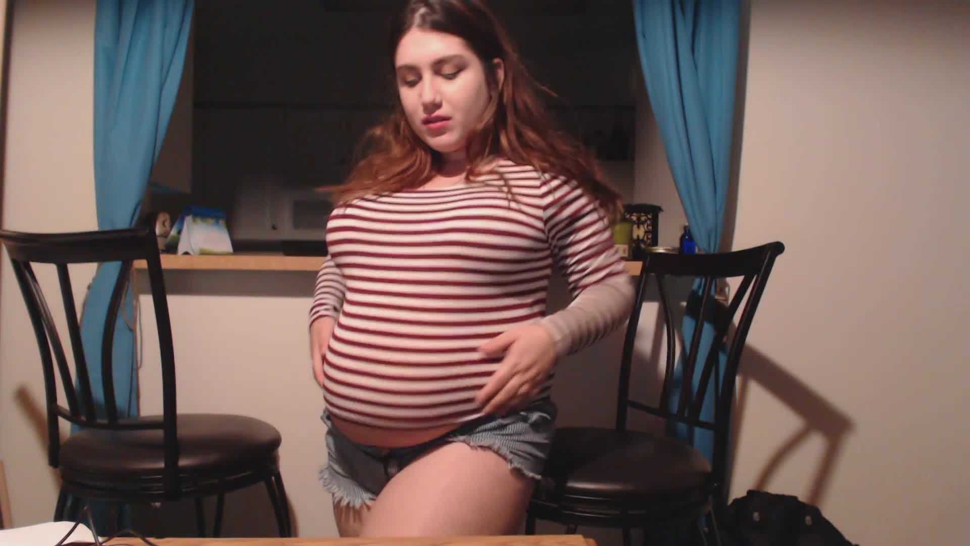 Chubby teen plays with huge