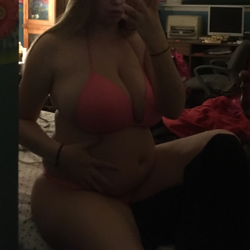 bloatedbbygirl pink bikini 2.