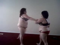 FAT GIRLS FIGHTING NUDE FOR FOOD     LOL