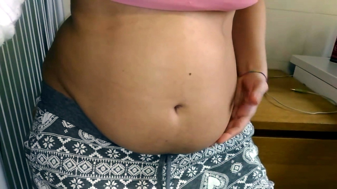 Belly play. Chubby belly. LMBB belly. Chloe belly.