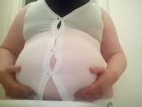 BBW big Belly in too small shirt ????