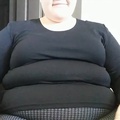 2018-06-11 BBW belly play at work (post-lunch)