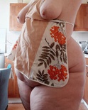 bbw-another-with-apron-jJLweU
